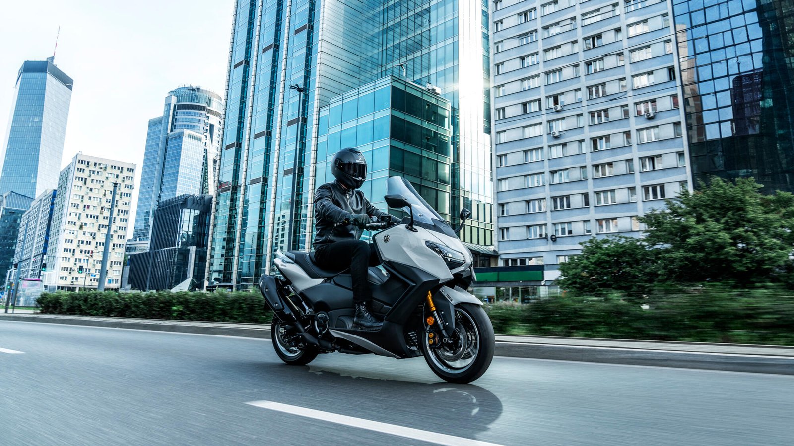 Guía Definitiva: carnet a2 automático en 2026 (Requisitos y Motos)